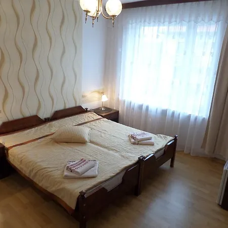 فندق مبيت وإفطار Lawendowy Zakatek 3*